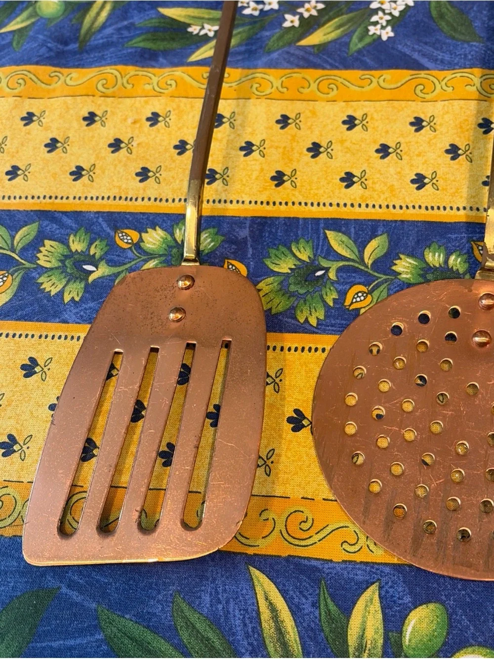 VTG Copper Utensil Set of 4 Hanging Ladle Spatula  Spoon w  Brass Handles